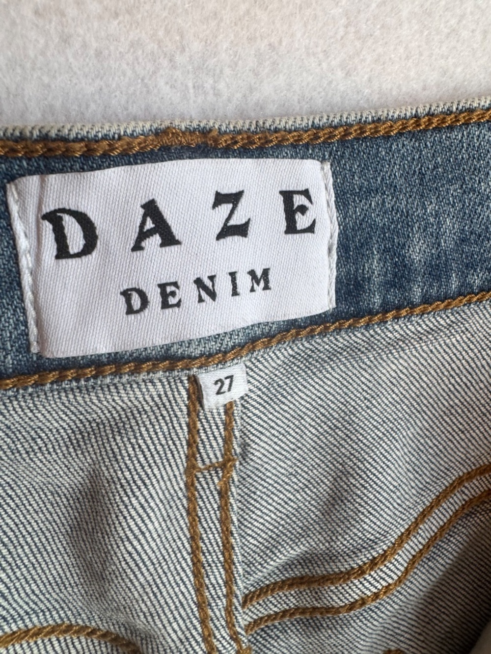 Daze Denim "Far Out" High Rise Wide Leg Jeans Sz 27 - Picture 3 of 12